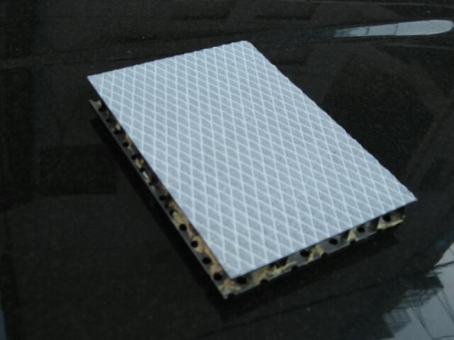 蜂窝型铝纤维吸声板